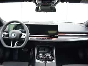 BMW i5 (2026) thumbnail 3