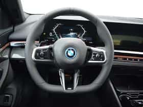 BMW i5 (2026) thumbnail 10