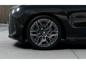 BMW iX (2026) thumbnail 8