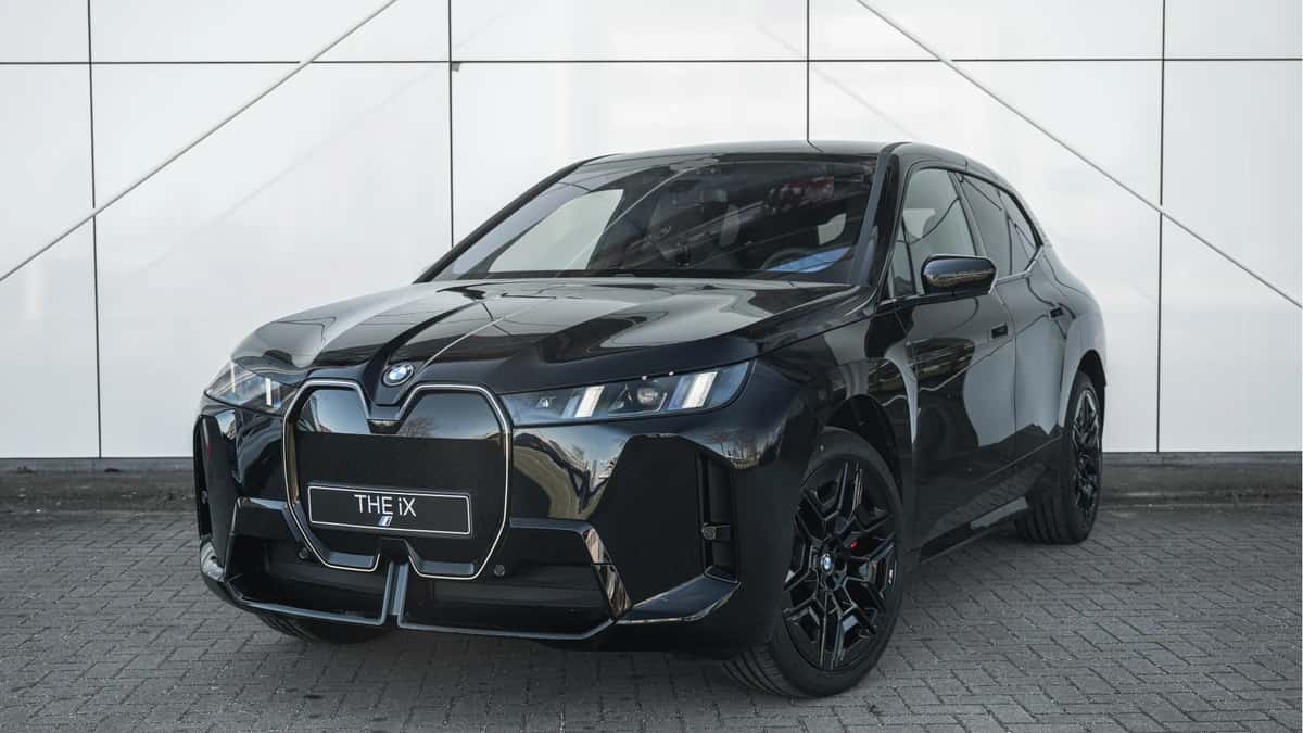 BMW iX (2026) — foto 1