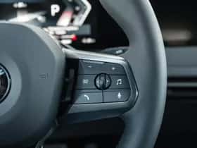 BMW iX (2026) thumbnail 24