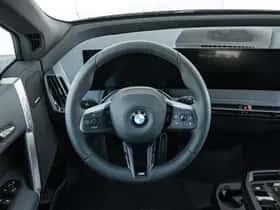 BMW iX (2026) thumbnail 8