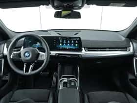 BMW iX2 (2026) thumbnail 3