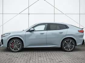 BMW iX2 (2026) thumbnail 42