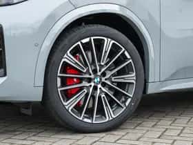 BMW iX2 (2026) thumbnail 10