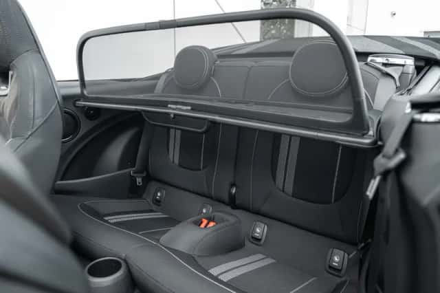 MINI Cabrio (2022) thumbnail 5