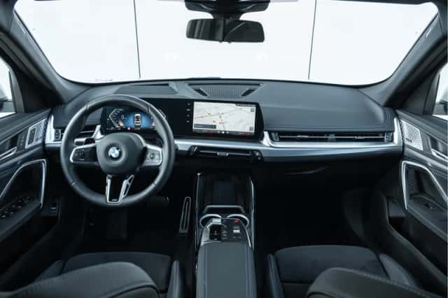 BMW X1 (2025) thumbnail 3