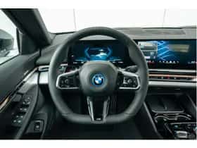 BMW i5 (2026) thumbnail 17