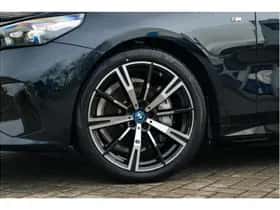 BMW i5 (2026) thumbnail 27