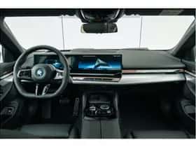 BMW i5 (2026) thumbnail 5
