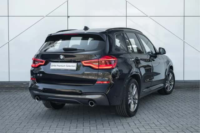 BMW X3 (2021) thumbnail 2