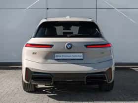 BMW iX (2025) thumbnail 18