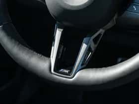BMW iX (2025) thumbnail 35