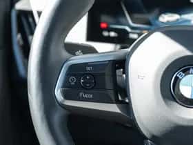BMW iX (2025) thumbnail 37