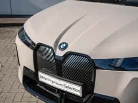 BMW iX (2025) thumbnail 8