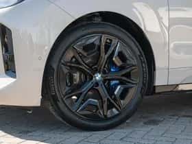 BMW iX (2025) thumbnail 10
