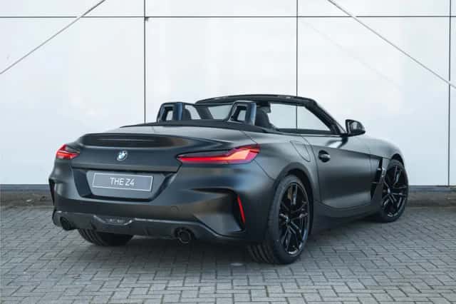 BMW Z4 (2026) thumbnail 2