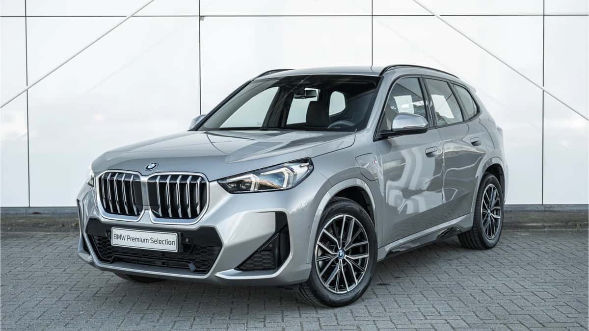 BMW X1 (2024) — foto 1