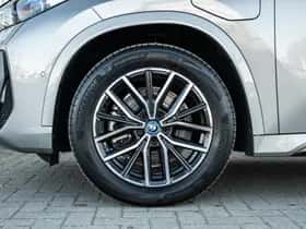 BMW X1 (2024) thumbnail 41