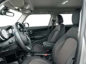 MINI Hatchback (2023) thumbnail 39