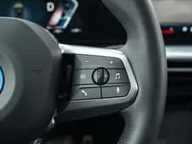 BMW iX1 (2024) thumbnail 21