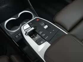 BMW iX1 (2024) thumbnail 27