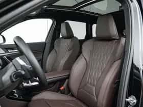 BMW iX1 (2024) thumbnail 4