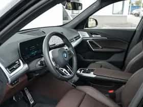 BMW iX1 (2024) thumbnail 32