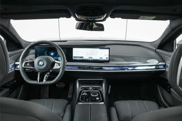 BMW 7-Serie (2025) thumbnail 3