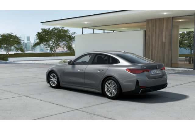 BMW i4 (2026) thumbnail 2