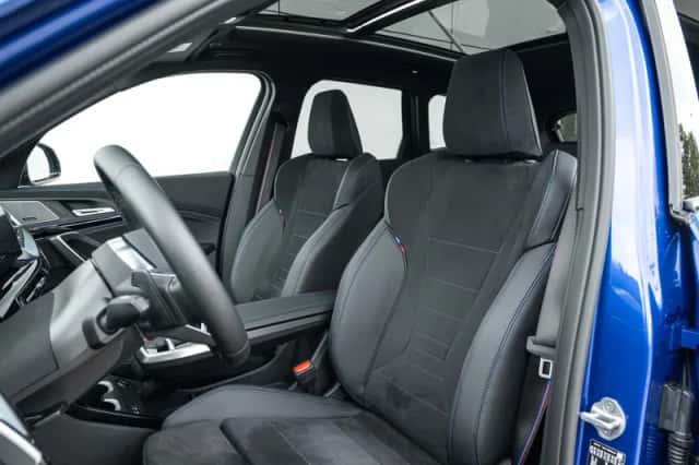 BMW iX1 (2025) thumbnail 4