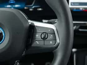 BMW iX1 (2025) thumbnail 38
