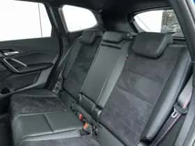BMW iX1 (2025) thumbnail 5