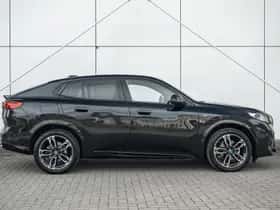 BMW iX2 (2026) thumbnail 13