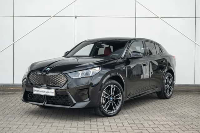 BMW iX2 (2025) thumbnail 1