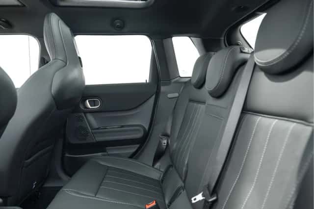 MINI Hatchback (2026) thumbnail 5