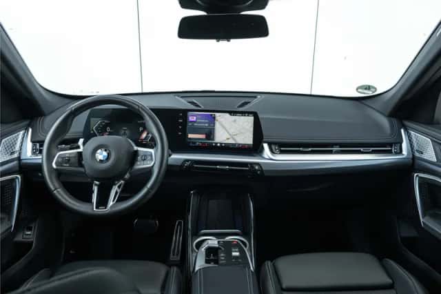 BMW X1 (2025) thumbnail 3