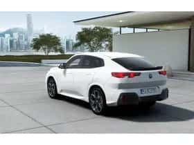 BMW iX2 (2026) thumbnail 2