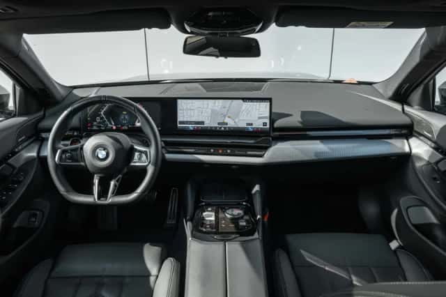 BMW 5-Serie (2025) thumbnail 3