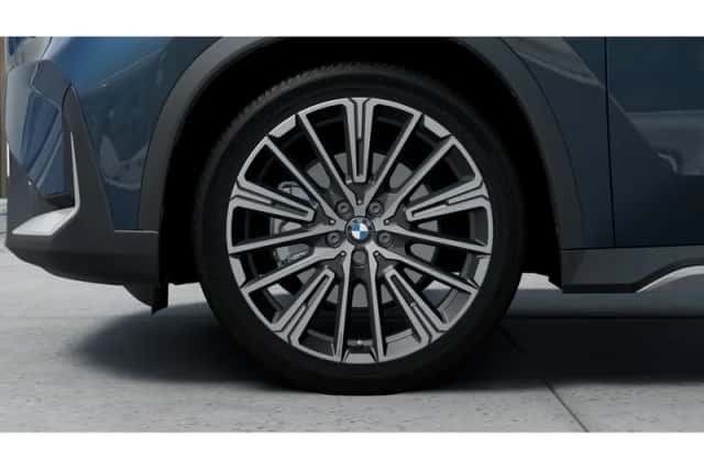 BMW X1 (2026) thumbnail 6