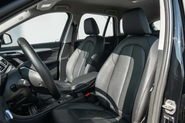 BMW X1 (2021) thumbnail 4