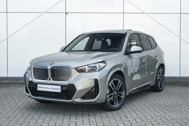 BMW iX1 (2024) thumbnail 1
