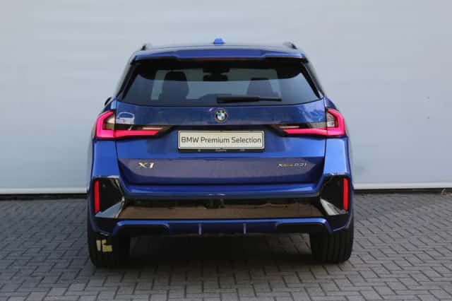 BMW X1 (2024) thumbnail 5