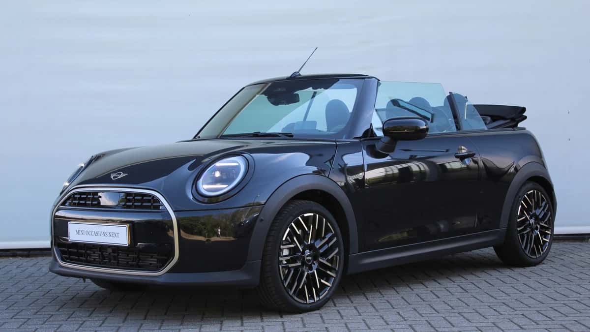 MINI Cabrio (2025) — foto 1