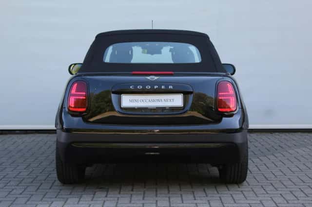 MINI Cabrio (2025) thumbnail 5