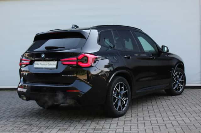 BMW X3 (2023) thumbnail 2