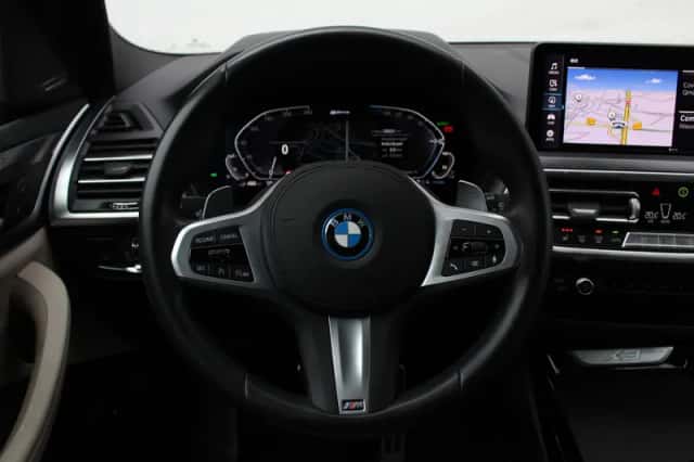 BMW X3 (2023) thumbnail 3