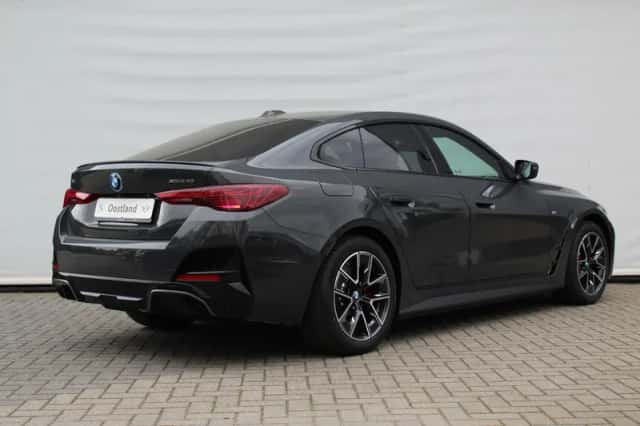 BMW i4 (2026) thumbnail 2