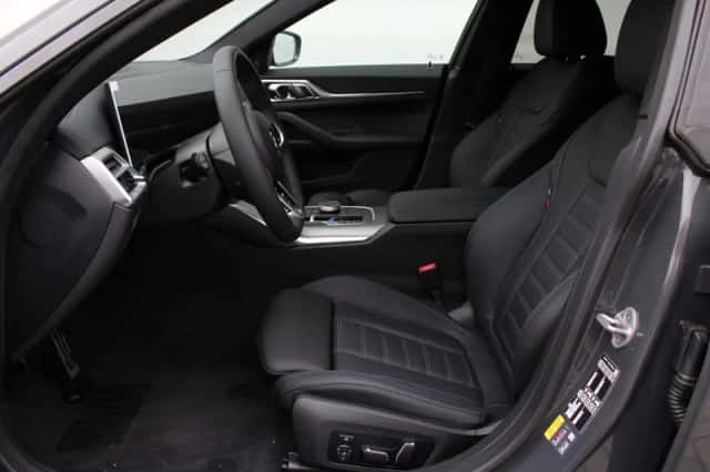BMW i4 (2026) thumbnail 6