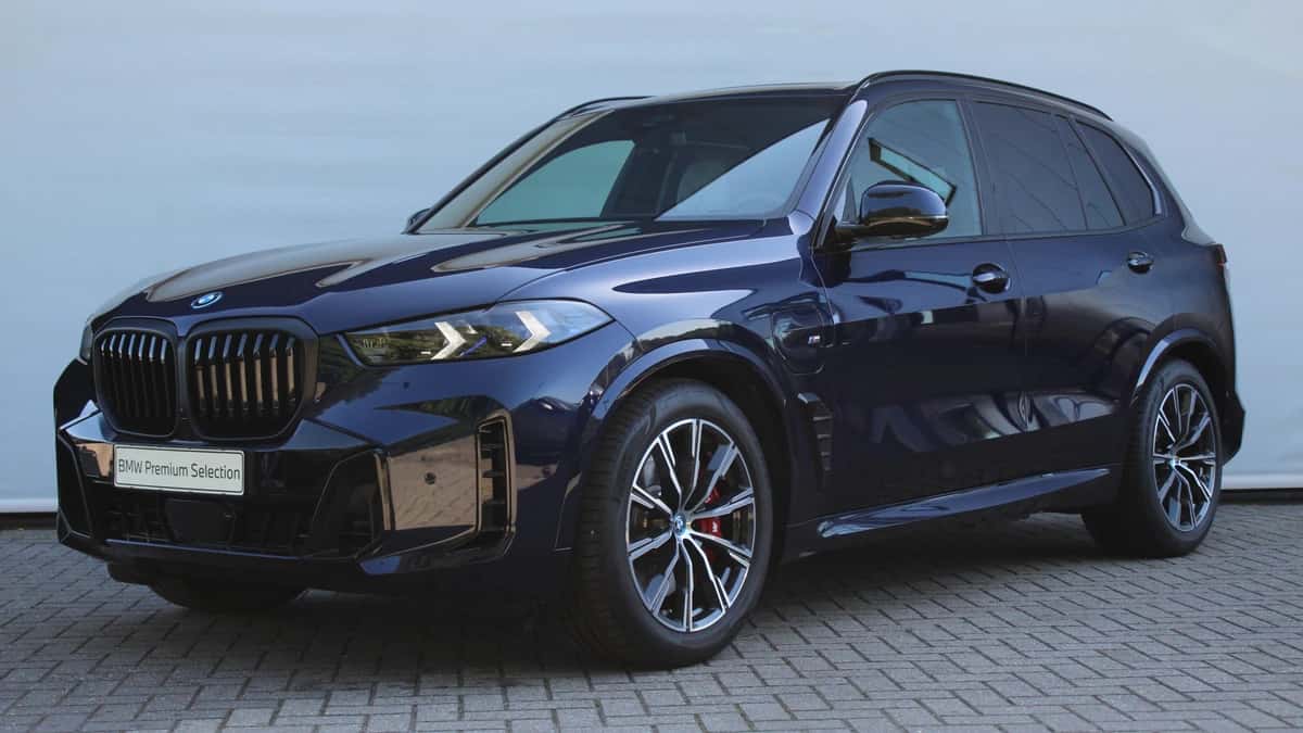 BMW X5 (2025) — foto 1